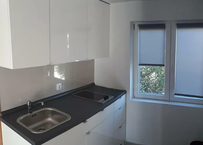Apartment Aquamarine Vir