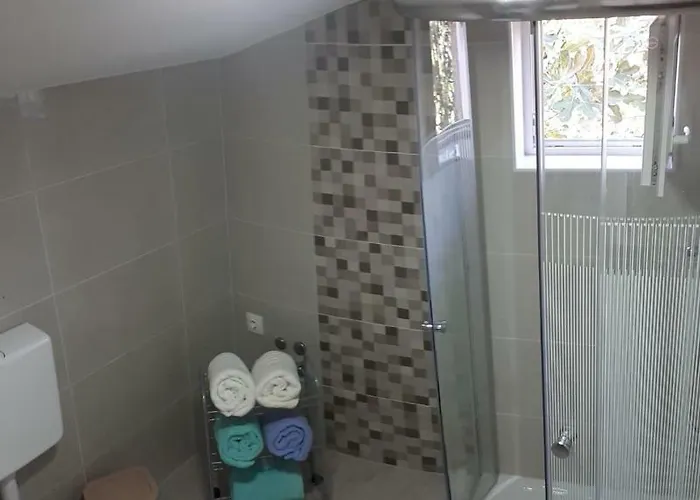 Apartment Aquamarine Vir