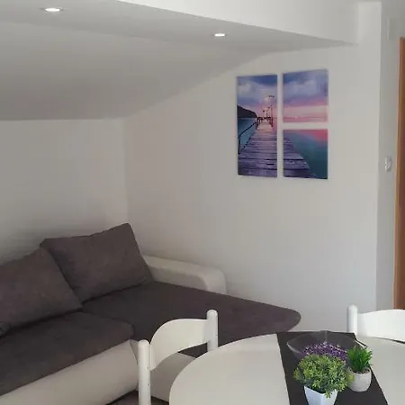 Aquamarine Apartment